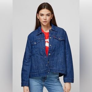 Women’s Levi's Trucker Jacket Denim Wellthread Lined w/ vest Small Sweater $198